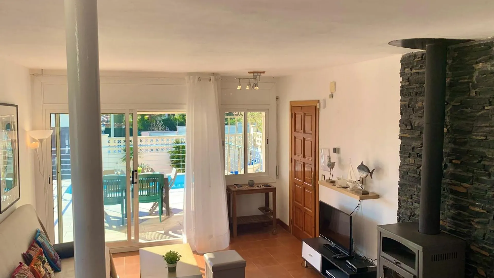 Beautiful Apartment With View Montjoi 0*,  Ισπανία