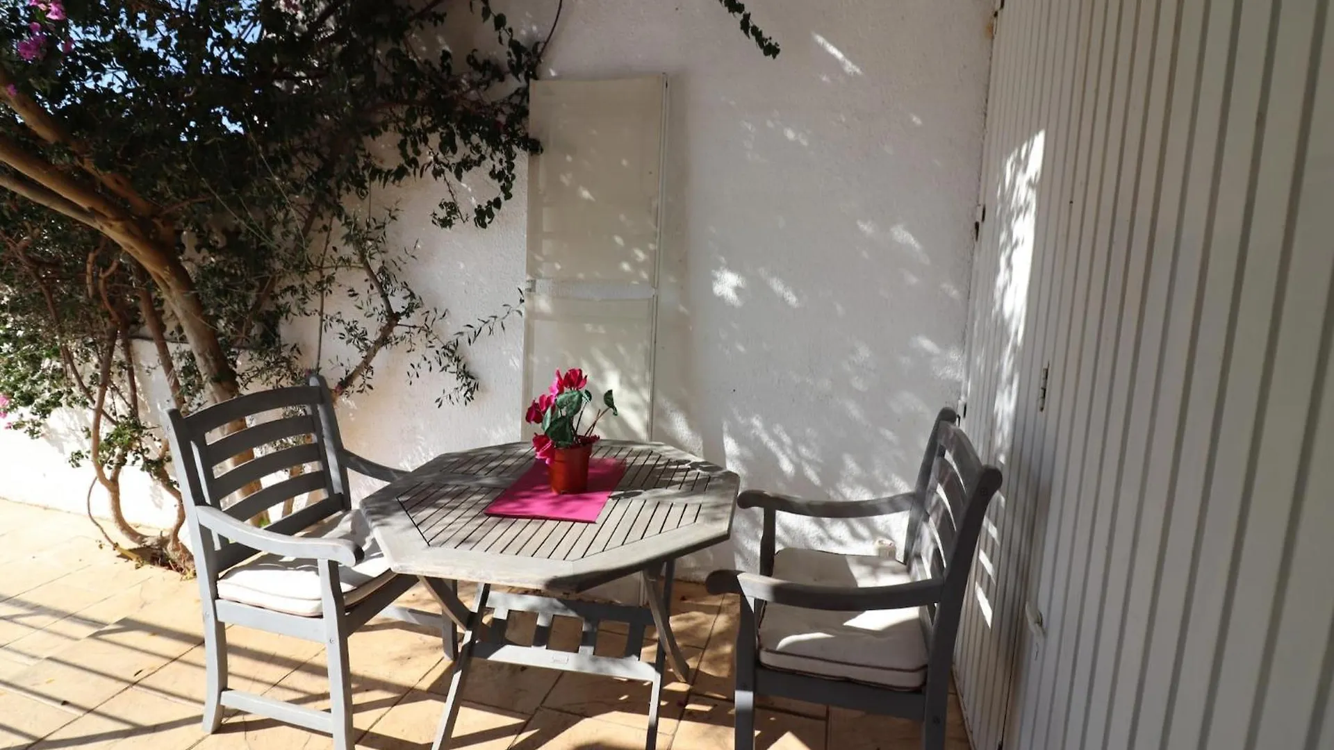 Beautiful Apartment With View Montjoi Σπίτι διακοπών