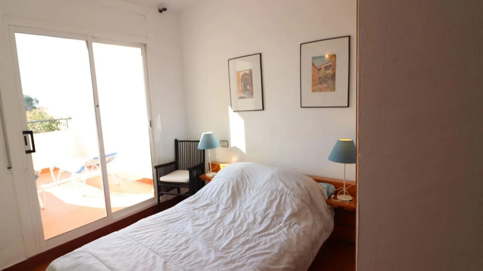 Beautiful Apartment With View Montjoi Ισπανία