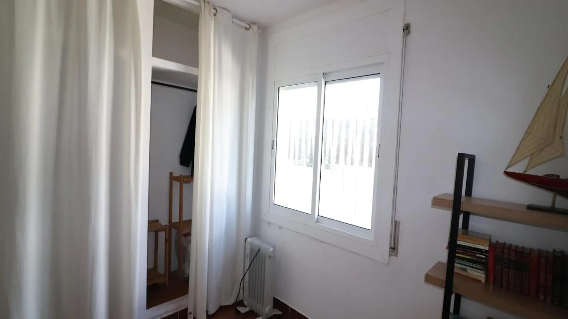 Σπίτι διακοπών Beautiful Apartment With View Montjoi Ισπανία